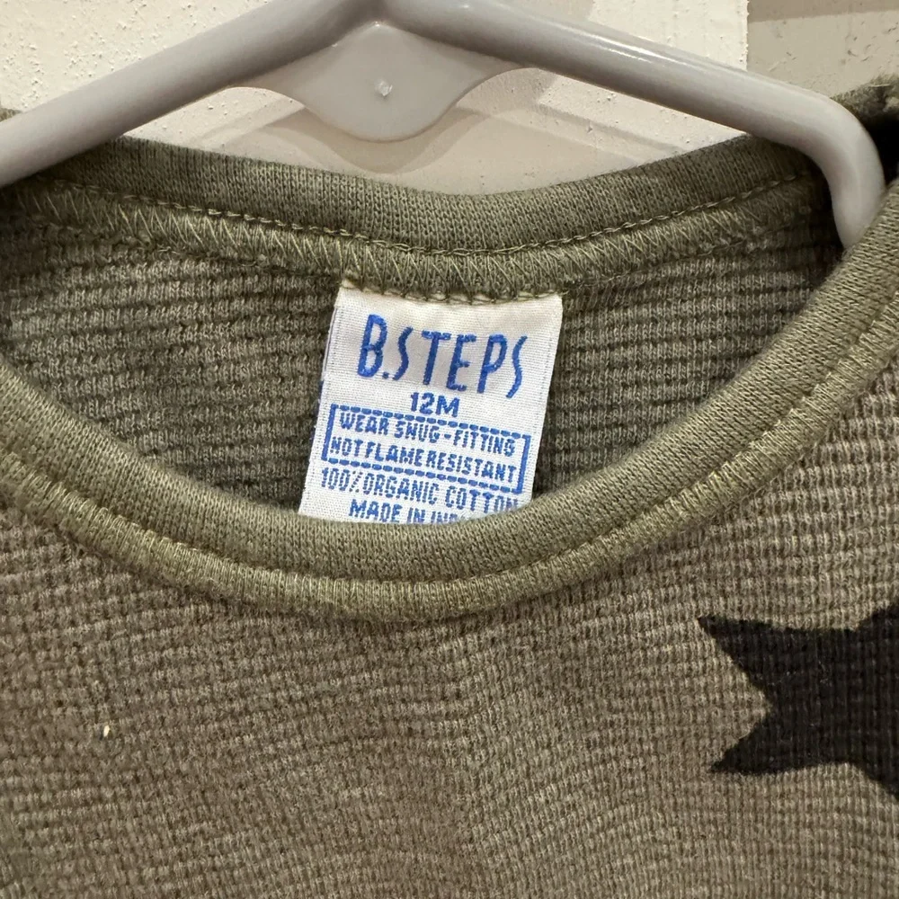 Olive Green Star Pattern Pajamas - Picture 4 of 4
